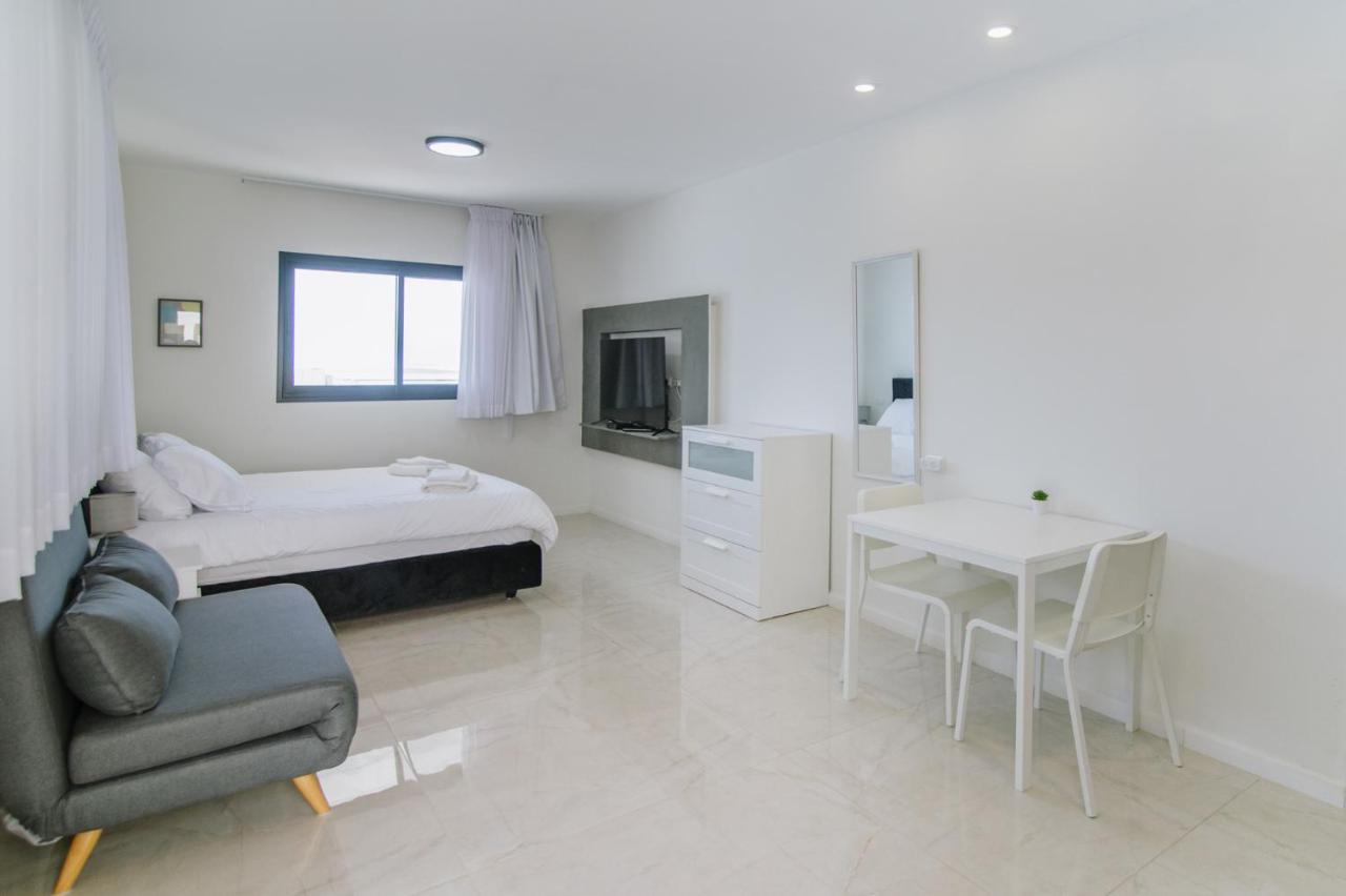 Olala Desert Shades Apartments Neve Zohar Εξωτερικό φωτογραφία